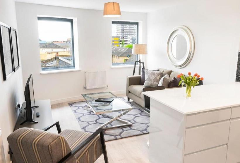 호텔 Aldgate Apartments