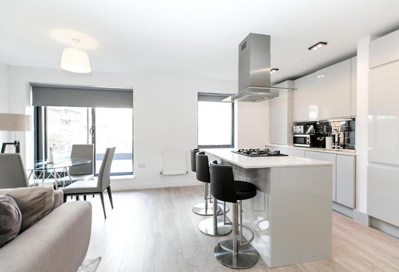 호텔 Aldgate Apartments