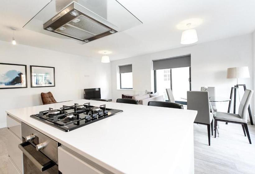 호텔 Aldgate Apartments