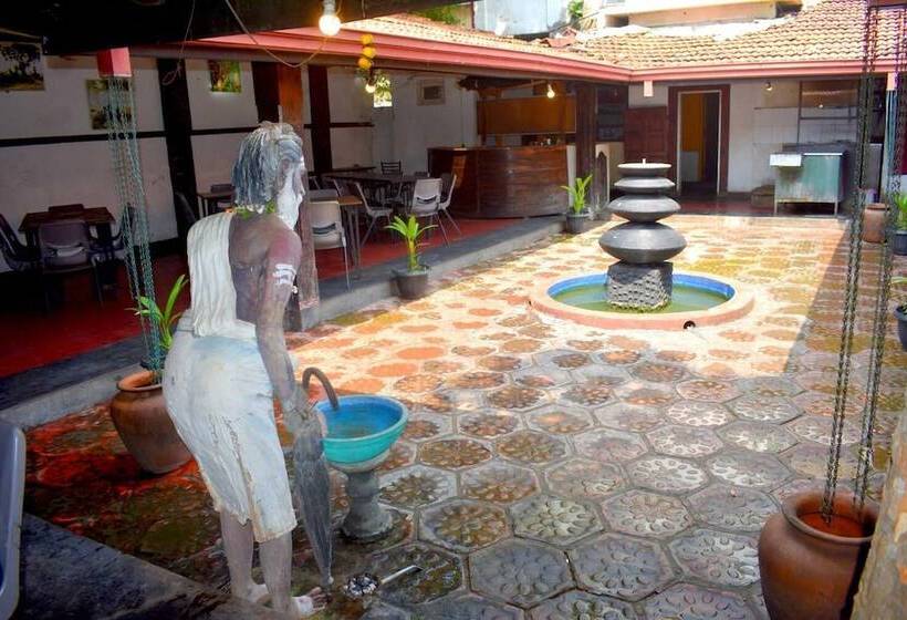 Cosy Hotel & Restaurant