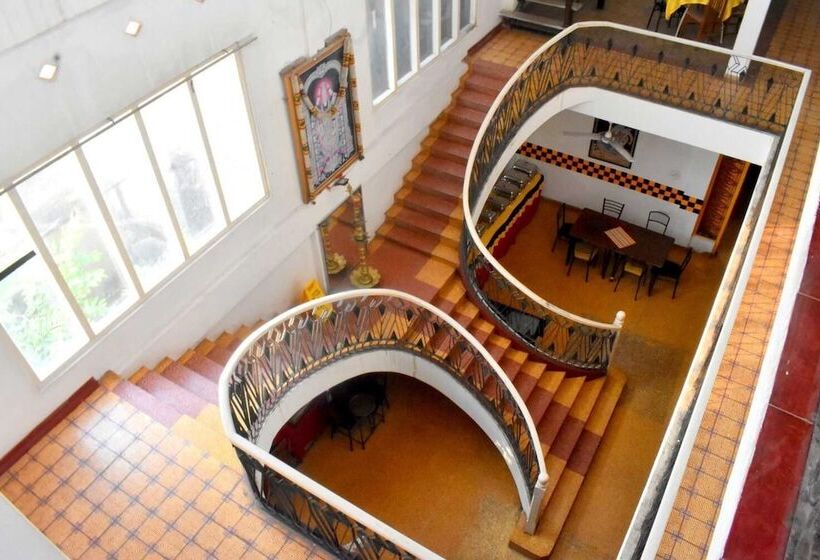 Cosy Hotel & Restaurant