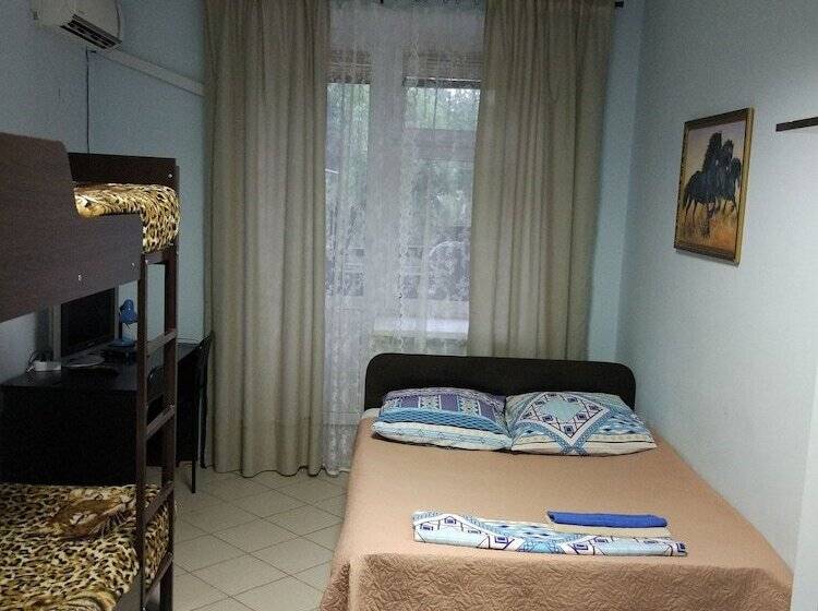 Отель Daily Hostel