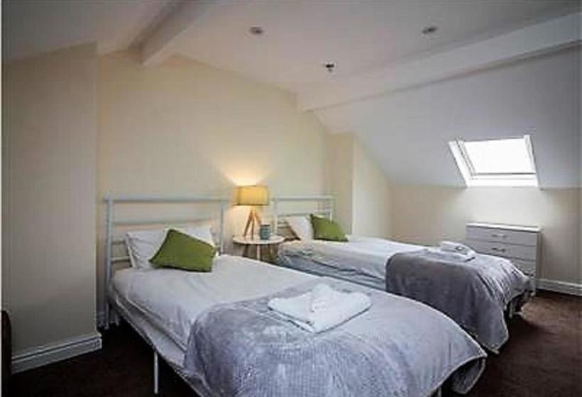 هتل Diamond – Highfield Lodge