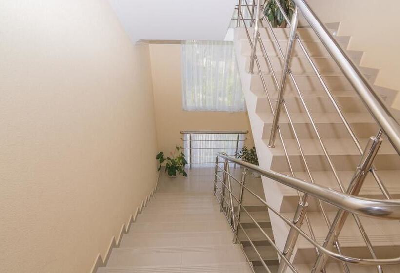 ホテル Dyadya Stepa