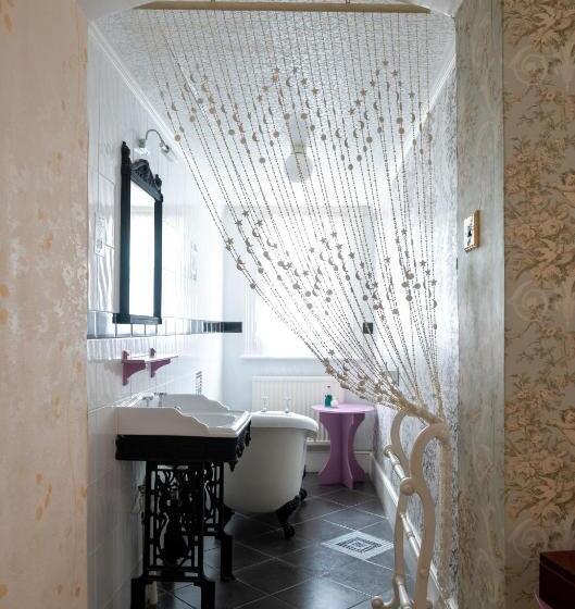 فندق Enchanted Manor