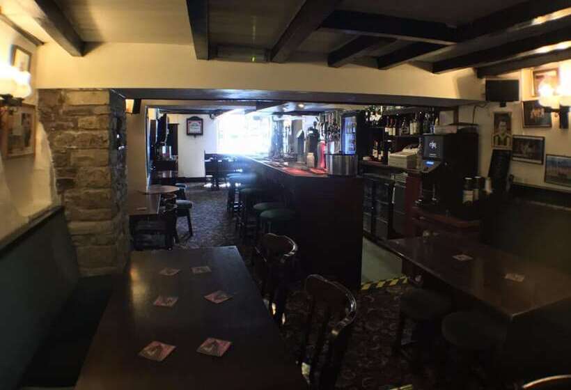 فندق The Fox & Hounds Inn