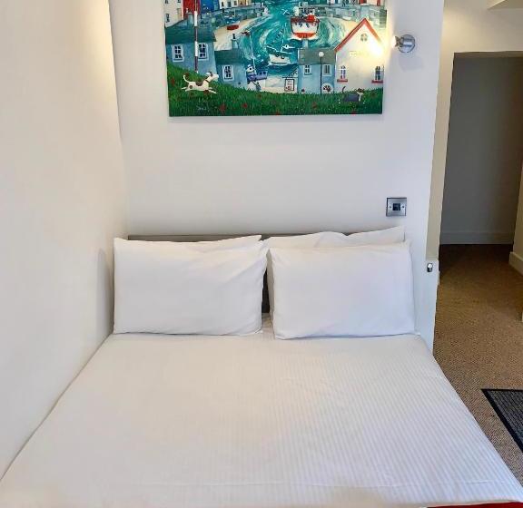 هتل Fox House, Studio Apartments