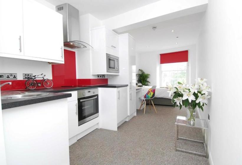 هتل Fox House, Studio Apartments