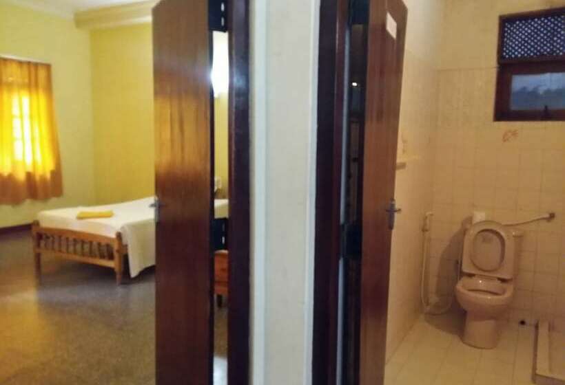 בית מלון כפרי Ginza Rest Kandy