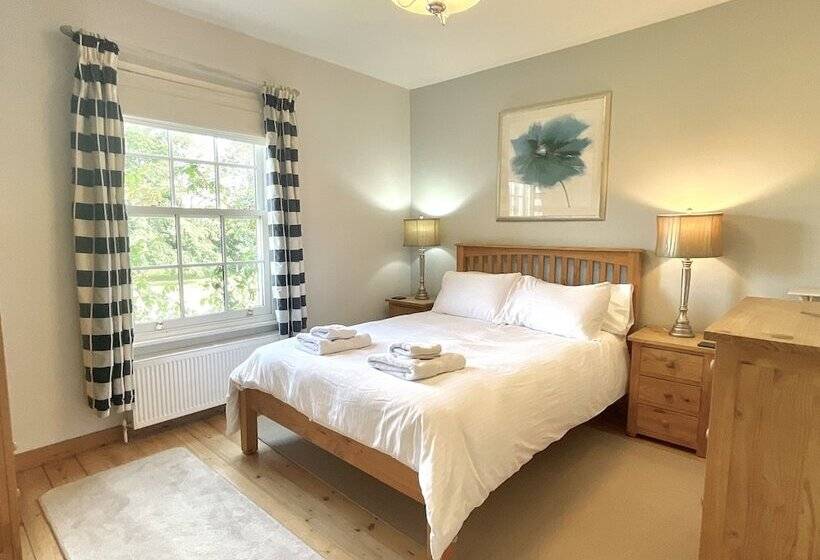 Отель Green Cottages