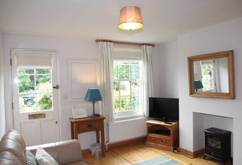 Отель Green Cottages