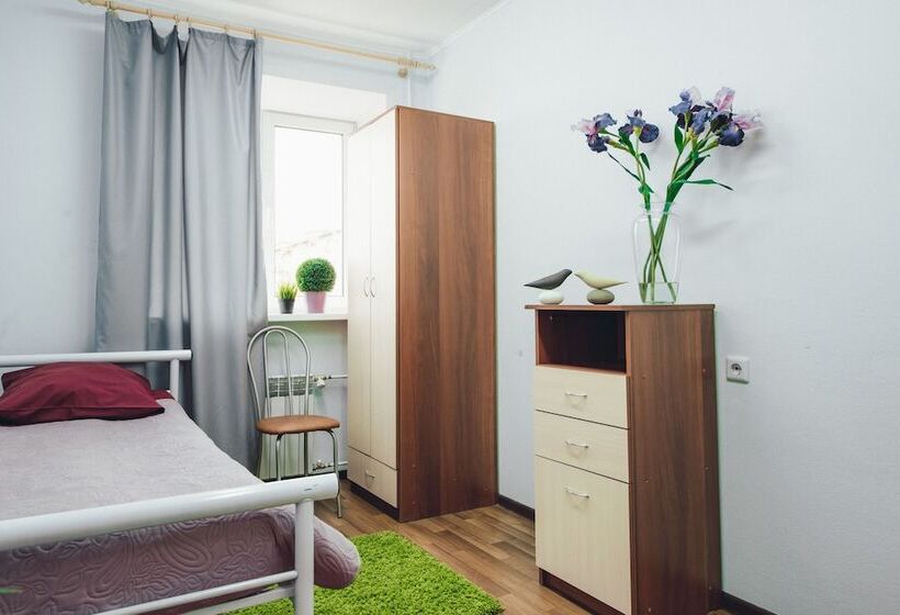 Hotel Guest Complex Neftyanik