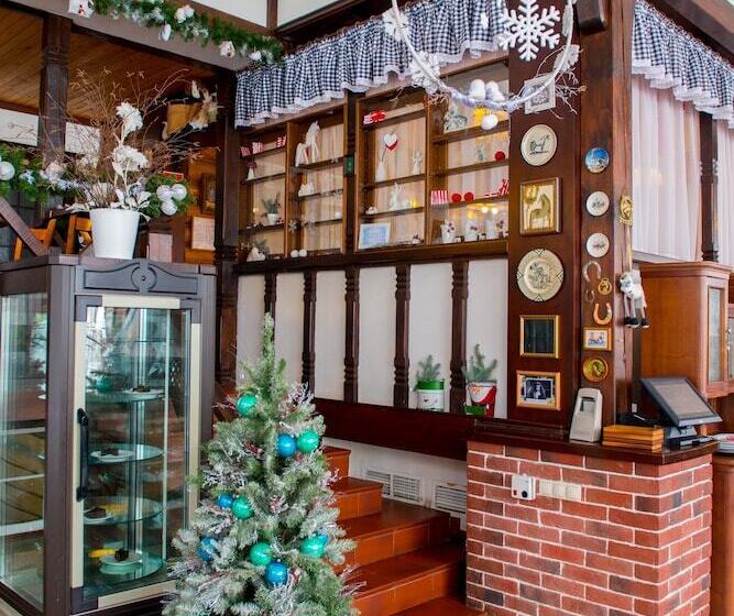 בית מלון כפרי Guest House Konyushenniy Dvor