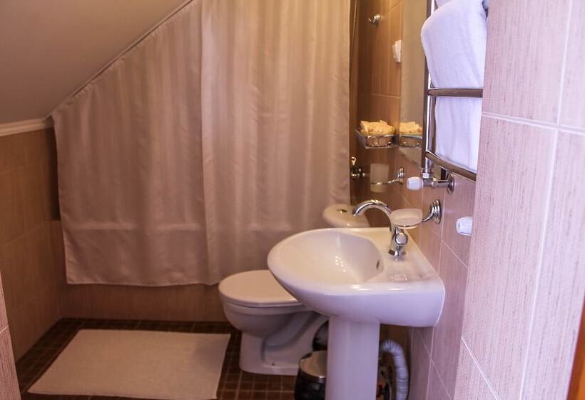 호텔 Guest House Konyushenniy Dvor