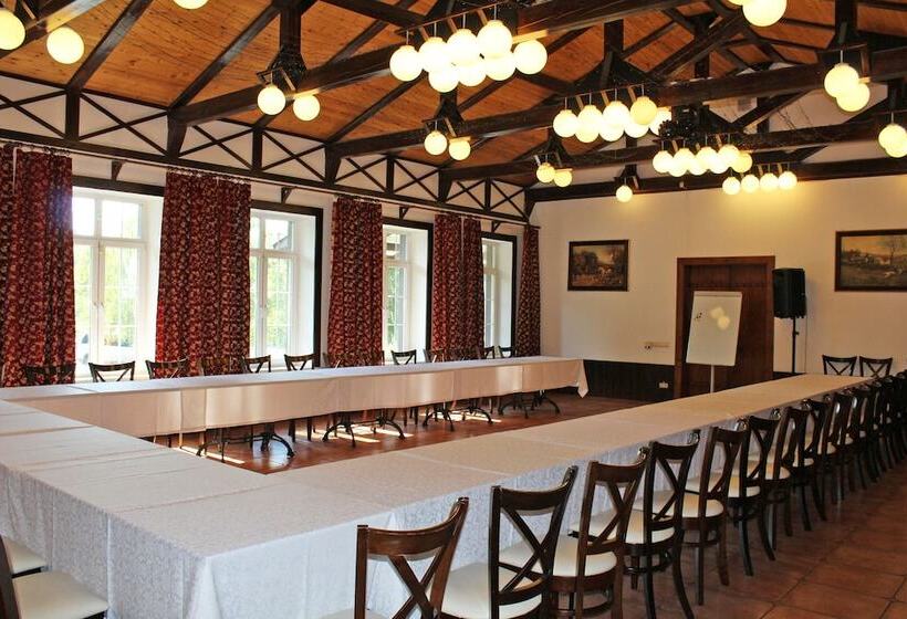 בית מלון כפרי Guest House Konyushenniy Dvor