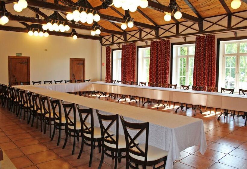 בית מלון כפרי Guest House Konyushenniy Dvor