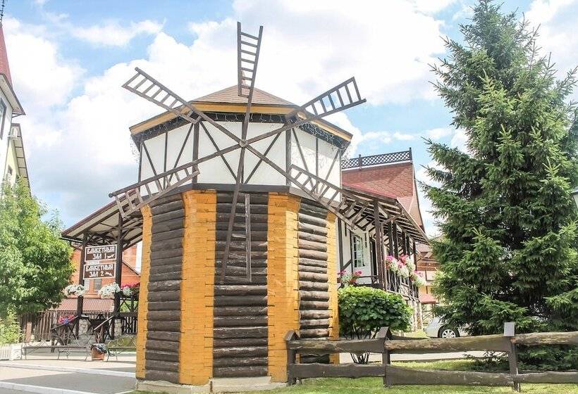 בית מלון כפרי Guest House Konyushenniy Dvor