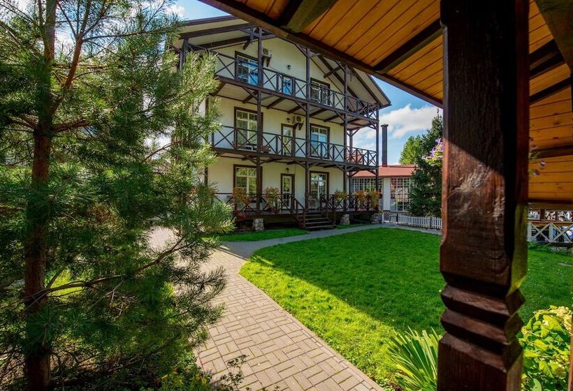 בית מלון כפרי Guest House Konyushenniy Dvor