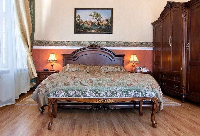 בית מלון כפרי Guest House Konyushenniy Dvor