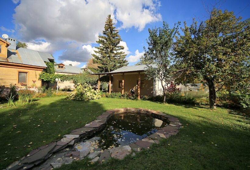 호텔 Guesthouse On Kyzyl Armeyskaya