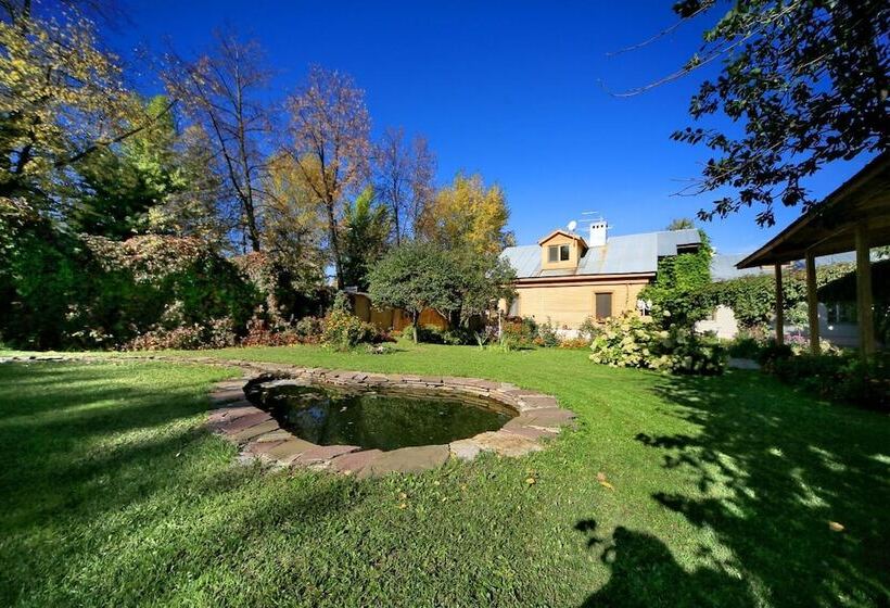 호텔 Guesthouse On Kyzyl Armeyskaya