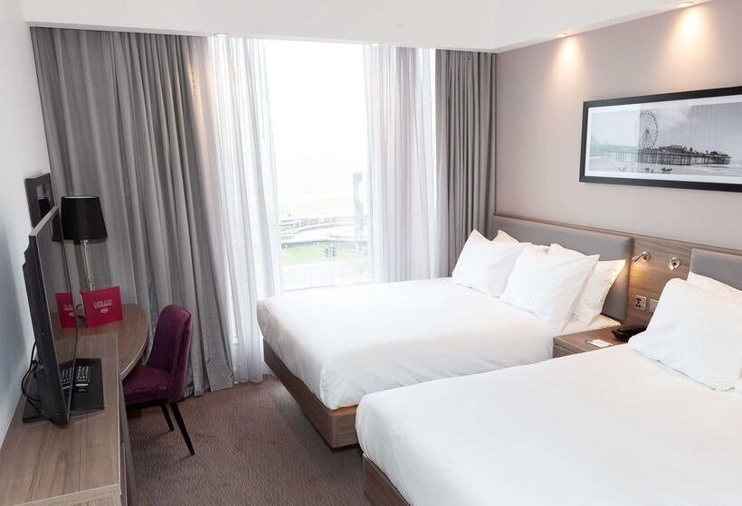 호텔 Hampton By Hilton Blackpool