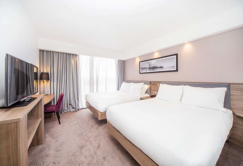 Отель Hampton By Hilton Blackpool