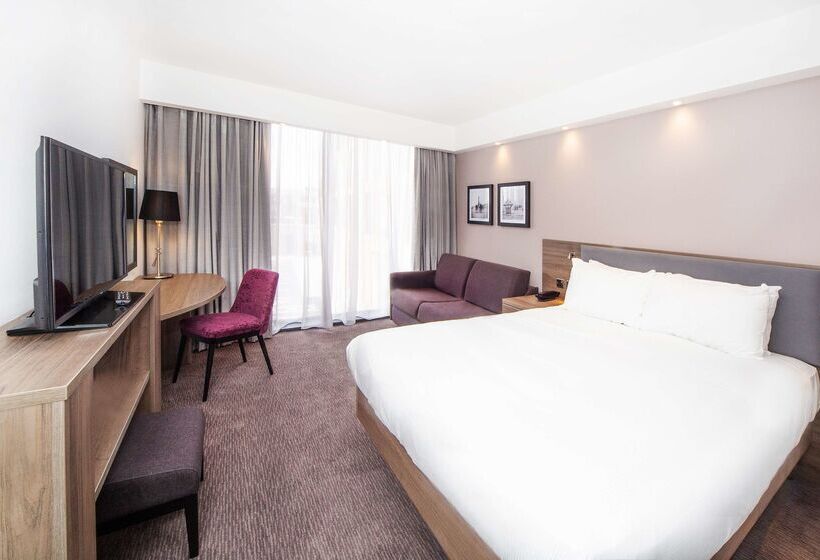 Отель Hampton By Hilton Blackpool