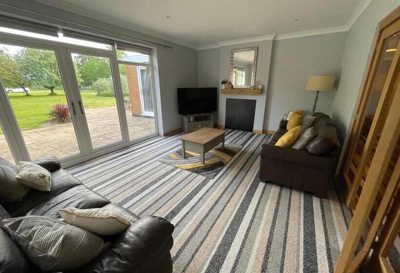 酒店 Haymills Guesthouse