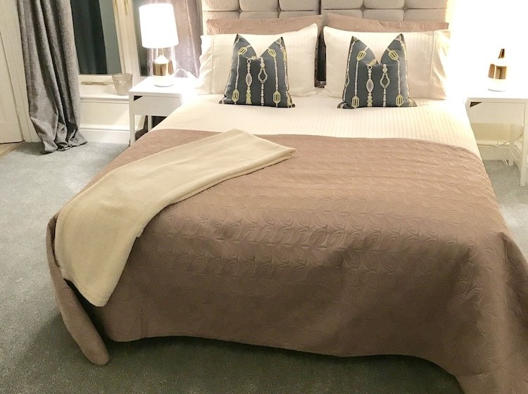 Отель High House