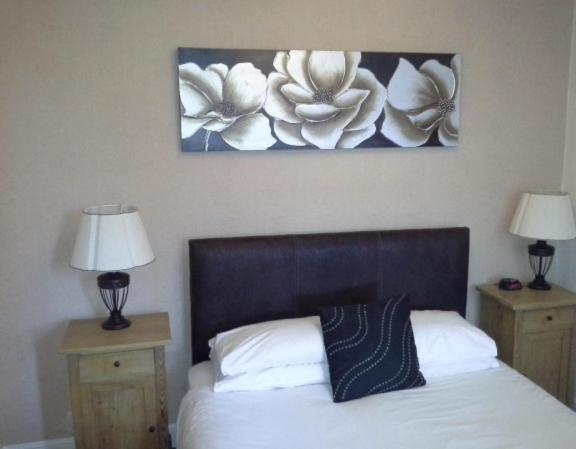 Отель Hilton House