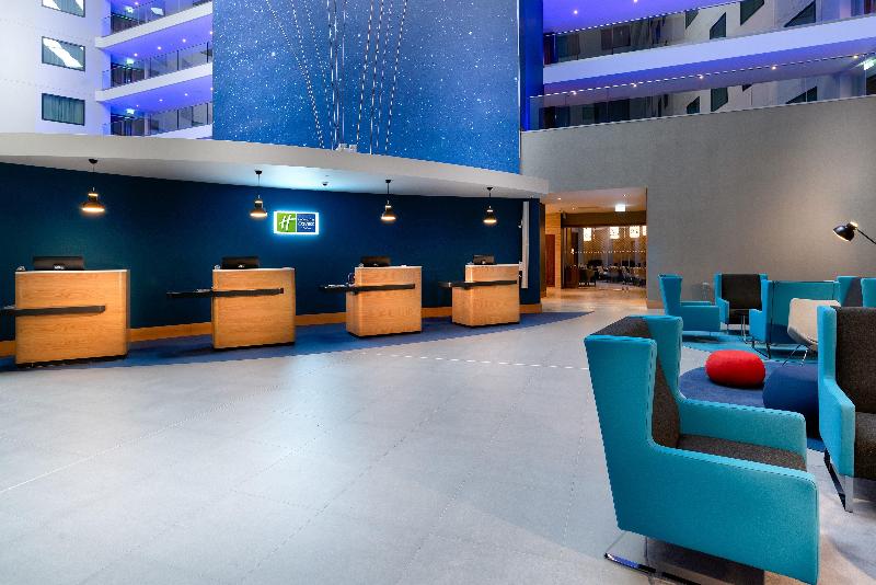 Отель Holiday Inn Express   London Heathrow T4, An Ihg