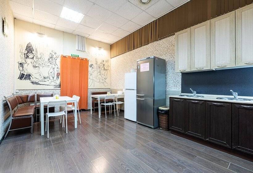 酒店 Hostel Pushkin