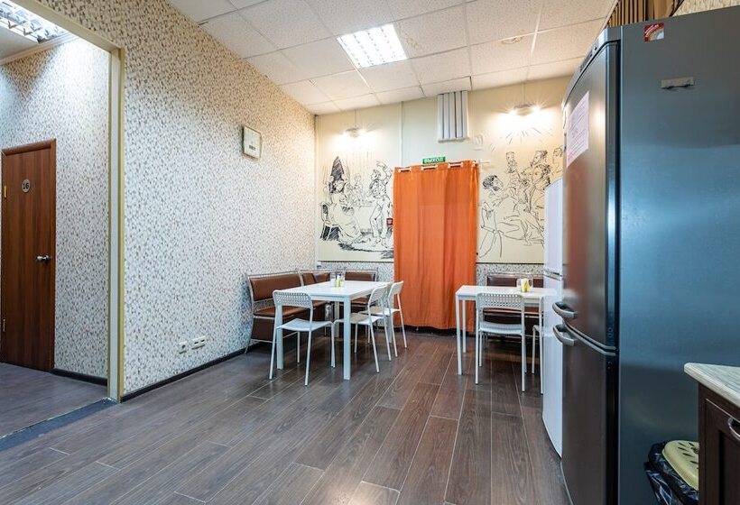 酒店 Hostel Pushkin