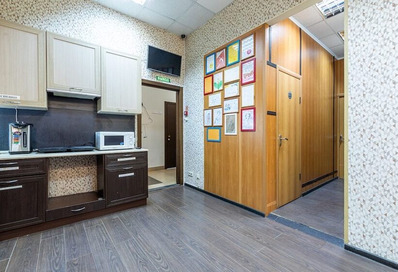 酒店 Hostel Pushkin