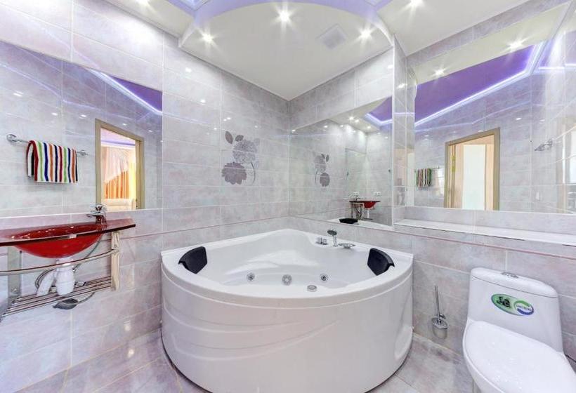 בית מלון כפרי Innhome Apartments - Bratiev Kashirinykh