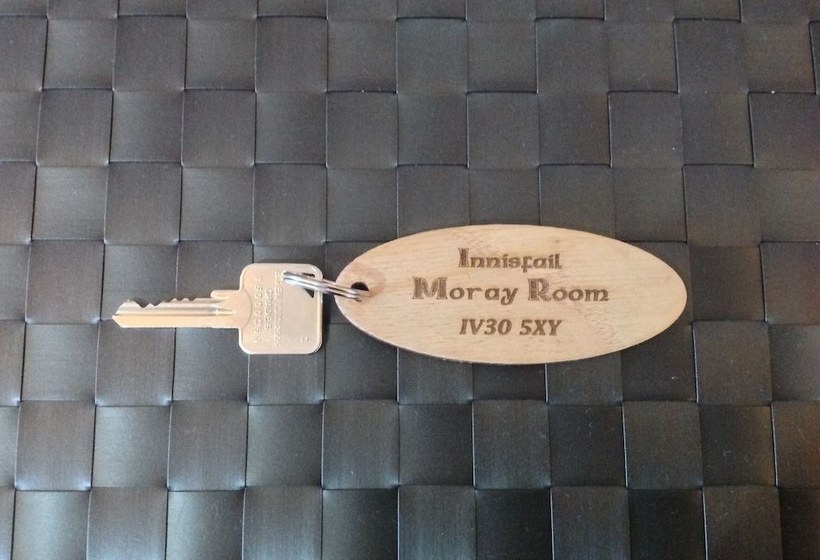 בית מלון כפרי Innisfail