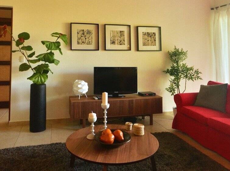 ホテル Instyle Residences At Infiniti Blu