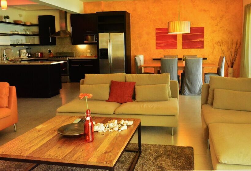 ホテル Instyle Residences At Infiniti Blu