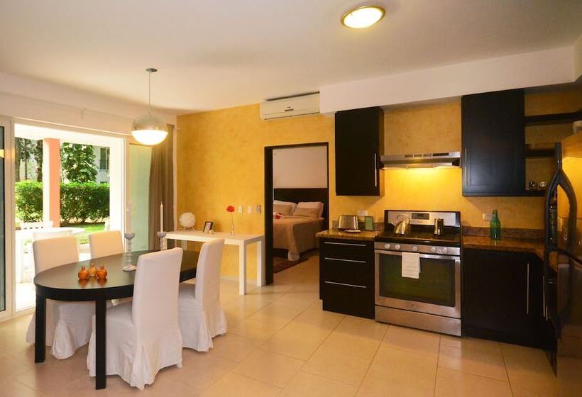 ホテル Instyle Residences At Infiniti Blu