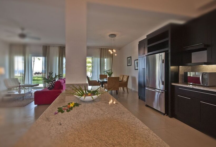 ホテル Instyle Residences At Infiniti Blu