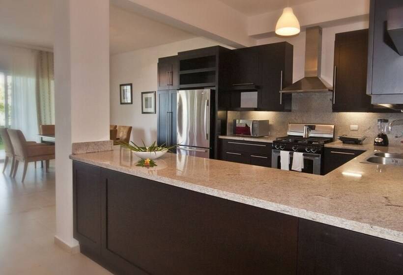 ホテル Instyle Residences At Infiniti Blu