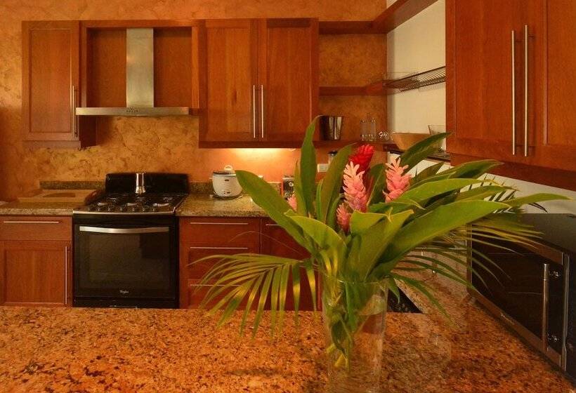 ホテル Instyle Residences At Infiniti Blu