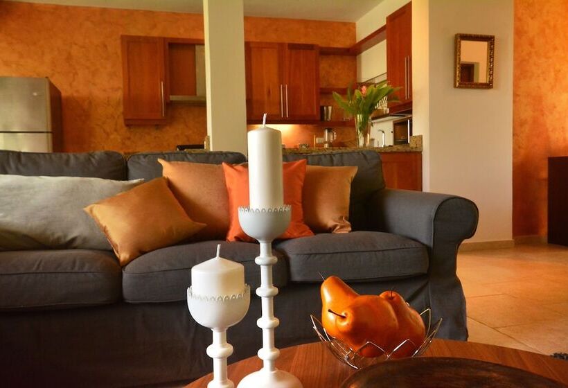 ホテル Instyle Residences At Infiniti Blu