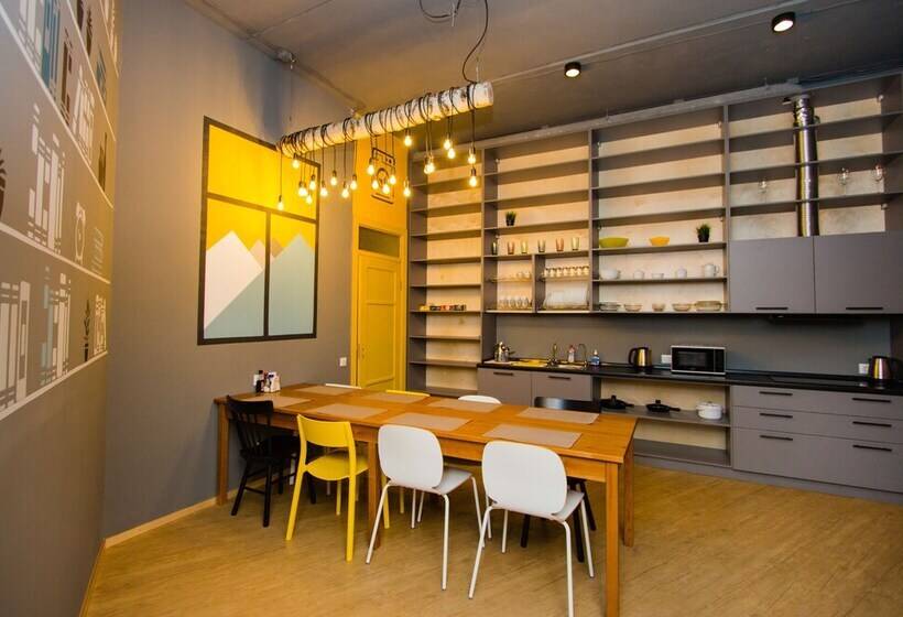 هتل Inwood Hostel