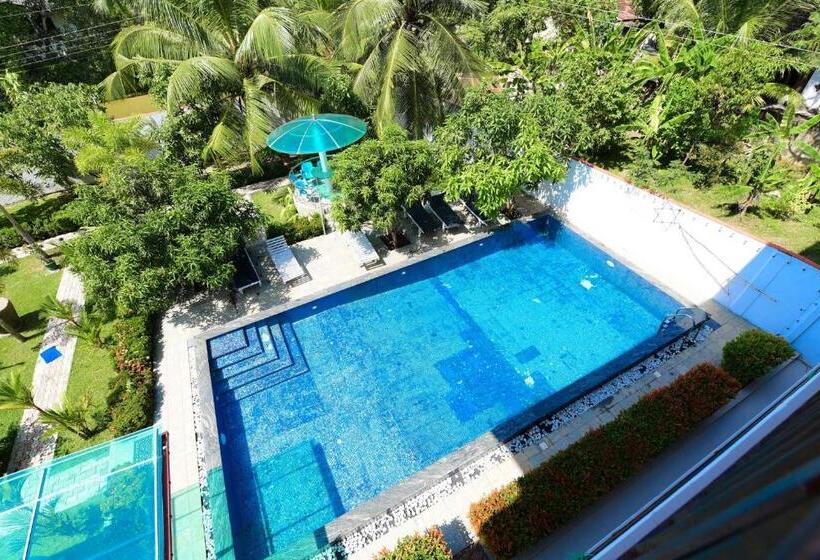 Kabalana Hotel & Villa