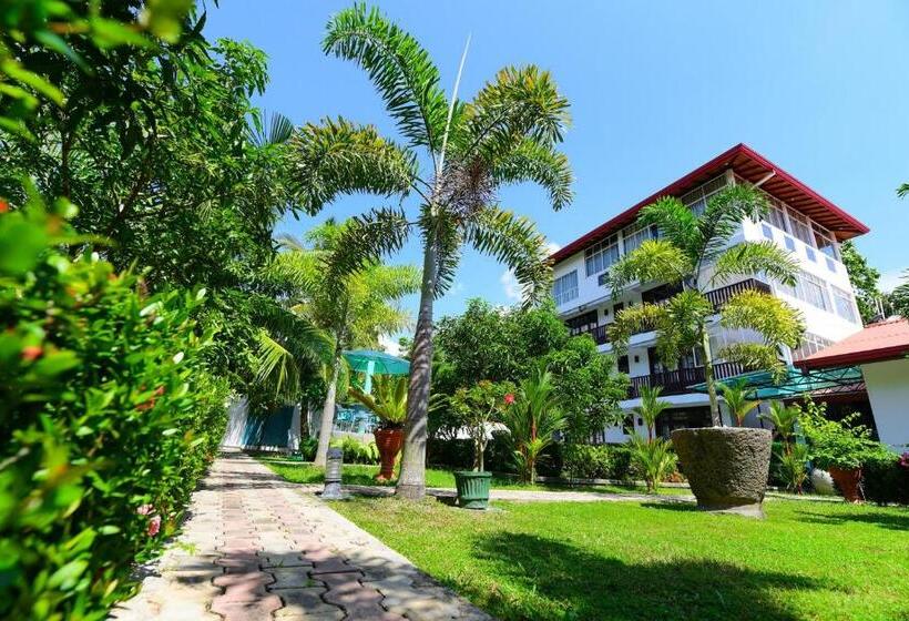 Kabalana Hotel & Villa