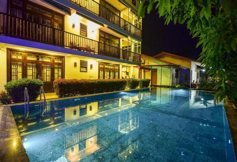 Kabalana Hotel & Villa