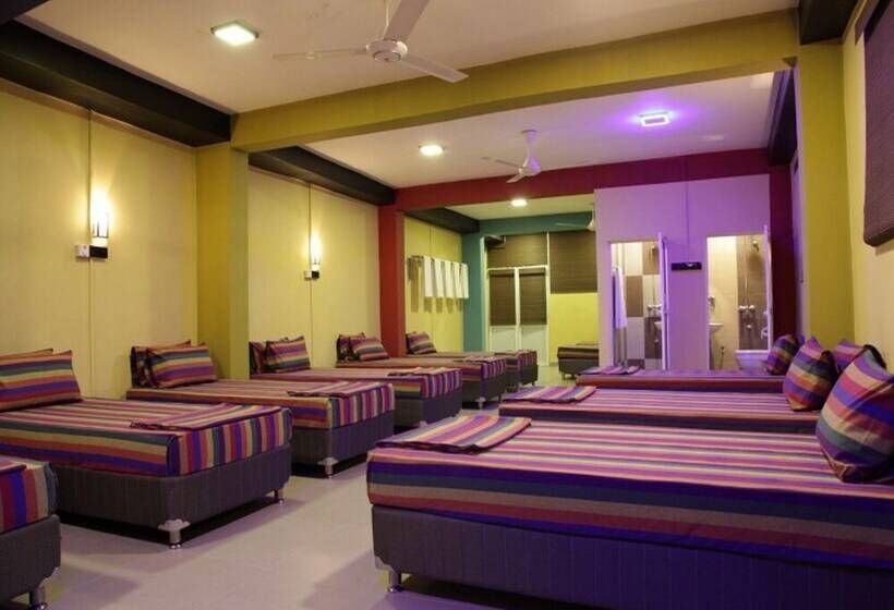 酒店 Kandy City Rooms & Hostel