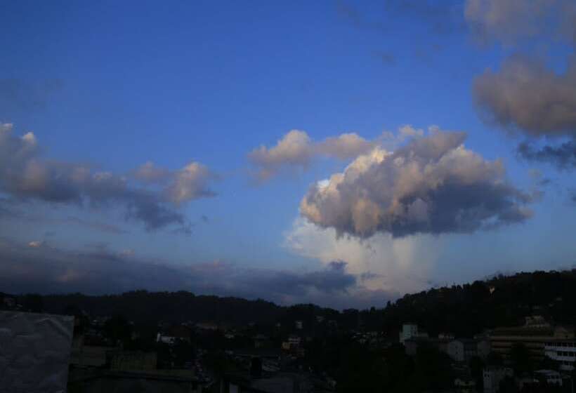 酒店 Kandy City Rooms & Hostel